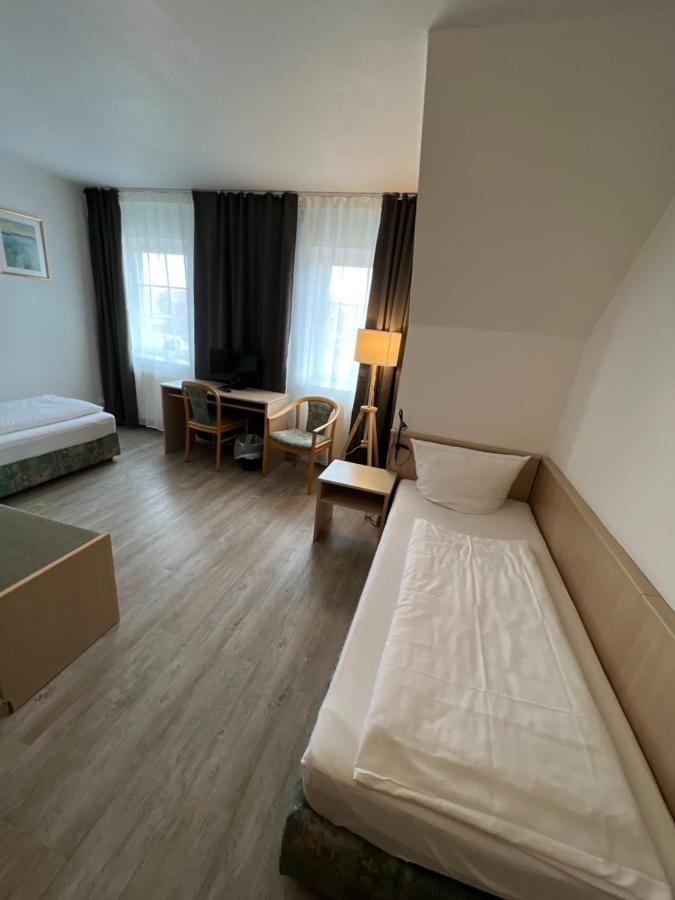 Hotel Abtshof Halberstadt Esterno foto