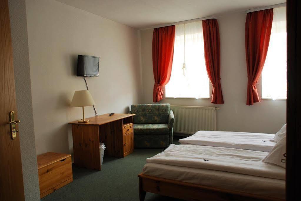 Hotel Abtshof Halberstadt Esterno foto