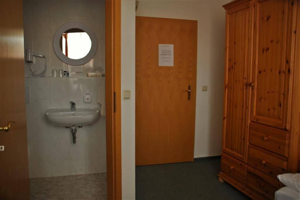 Hotel Abtshof Halberstadt Esterno foto